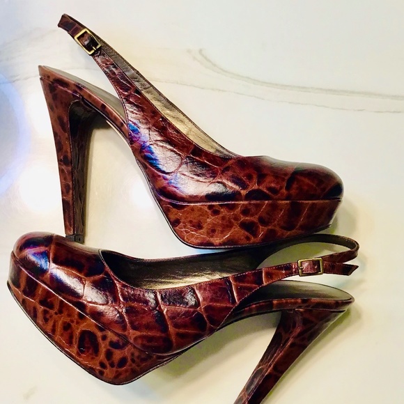 Stuart Weitzman authentic platform heels Preowned crocodile - Picture 8 of 16